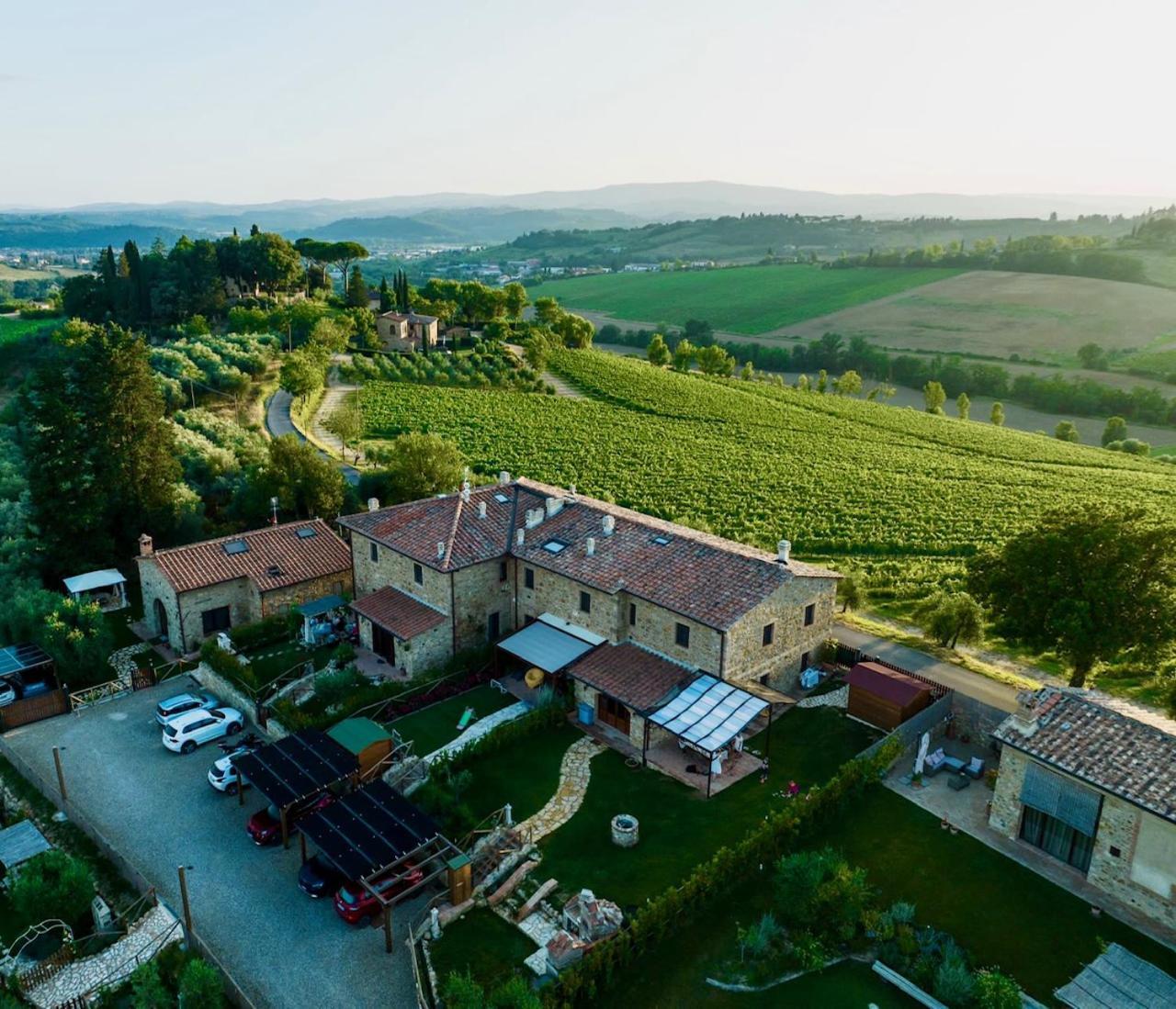 Vittoria Chianti Vacations Apartment Poggibonsi Luaran gambar