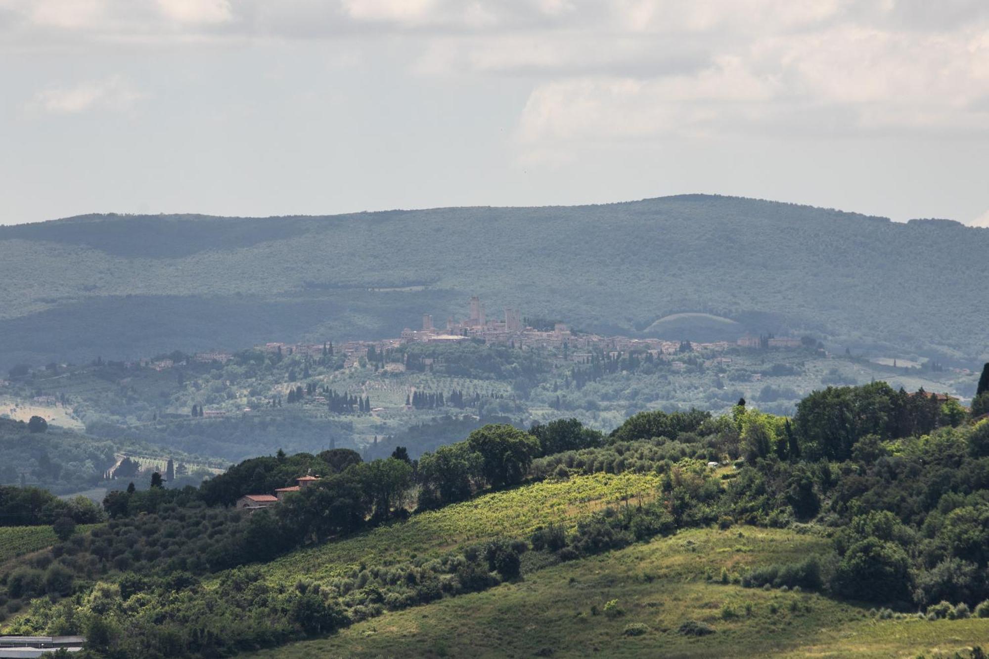 Vittoria Chianti Vacations Apartment Poggibonsi Luaran gambar