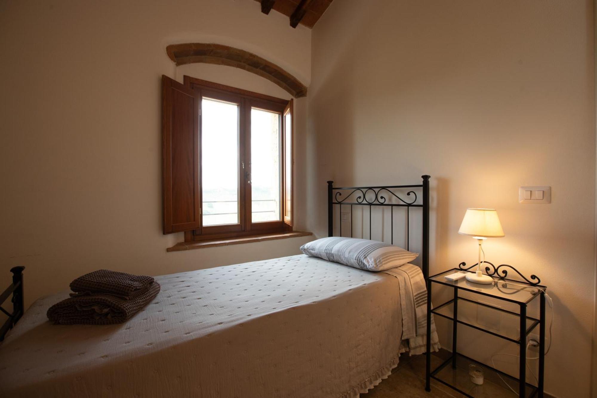Vittoria Chianti Vacations Apartment Poggibonsi Luaran gambar